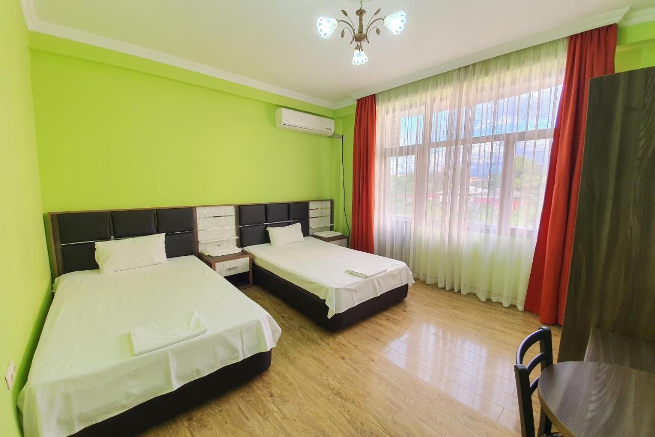 Apartments Residence Batumi Esterno foto