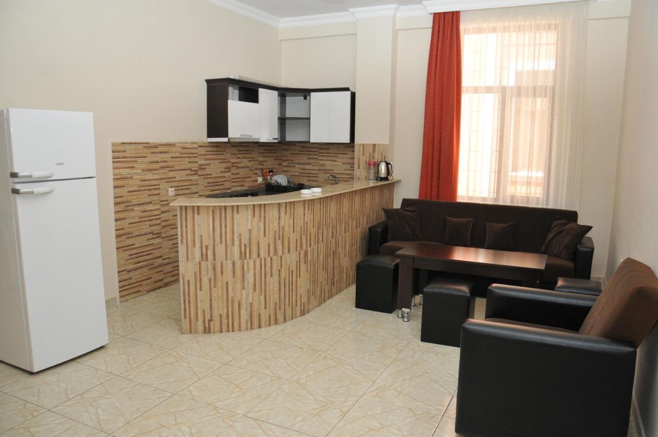 Apartments Residence Batumi Esterno foto